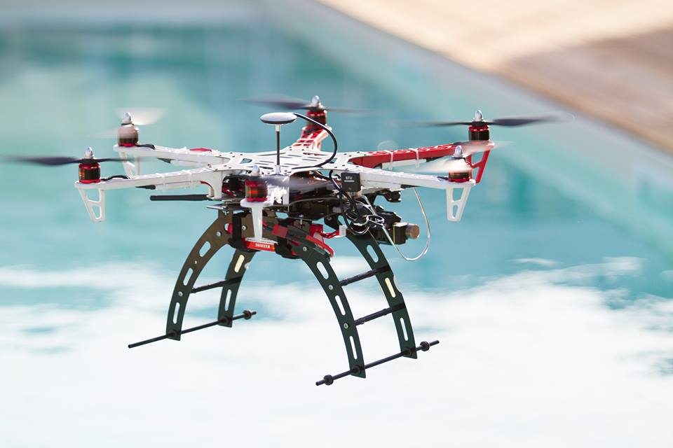 Drone di Crazy Drone immagine tratta dal sito https://www.facebook.com/crazydrone