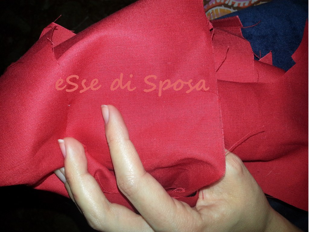 Tessuto rosso eSse di Sposa