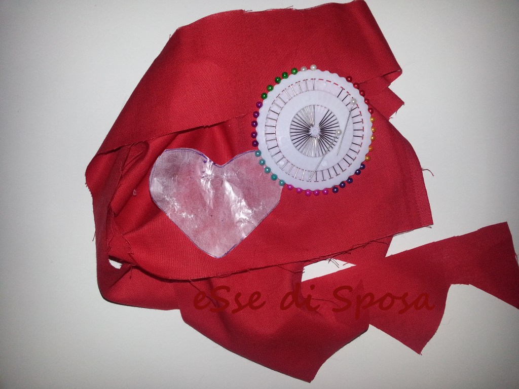 Spilli e tessuto eSse di Sposa