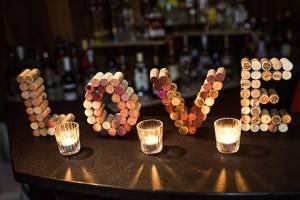 Decorazioni in sughero - foto via www.misposoenonmisveno.wordpress.com