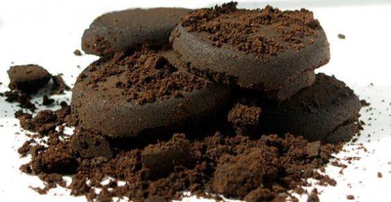 Fondi di caffè - foto via www.grenme.it